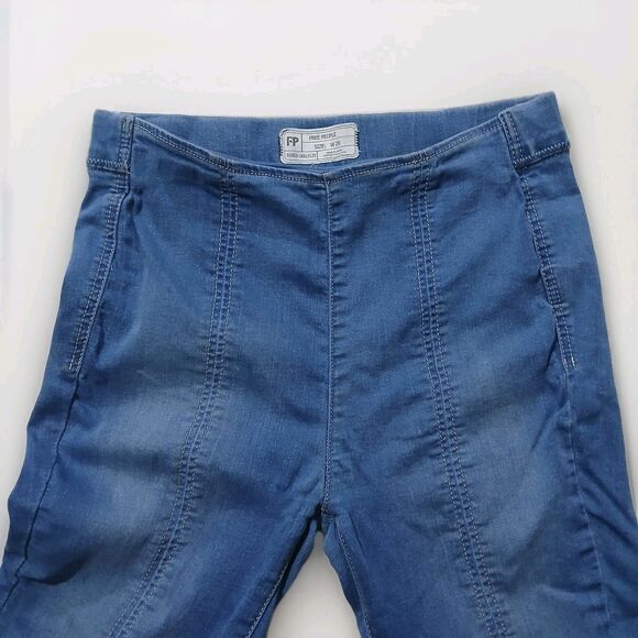 Free People Blue Jean Leggings women Size 26 Comfort Stylish Modern - Picture 6 of 6
